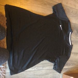 Black Nike dri-fit t-shirt